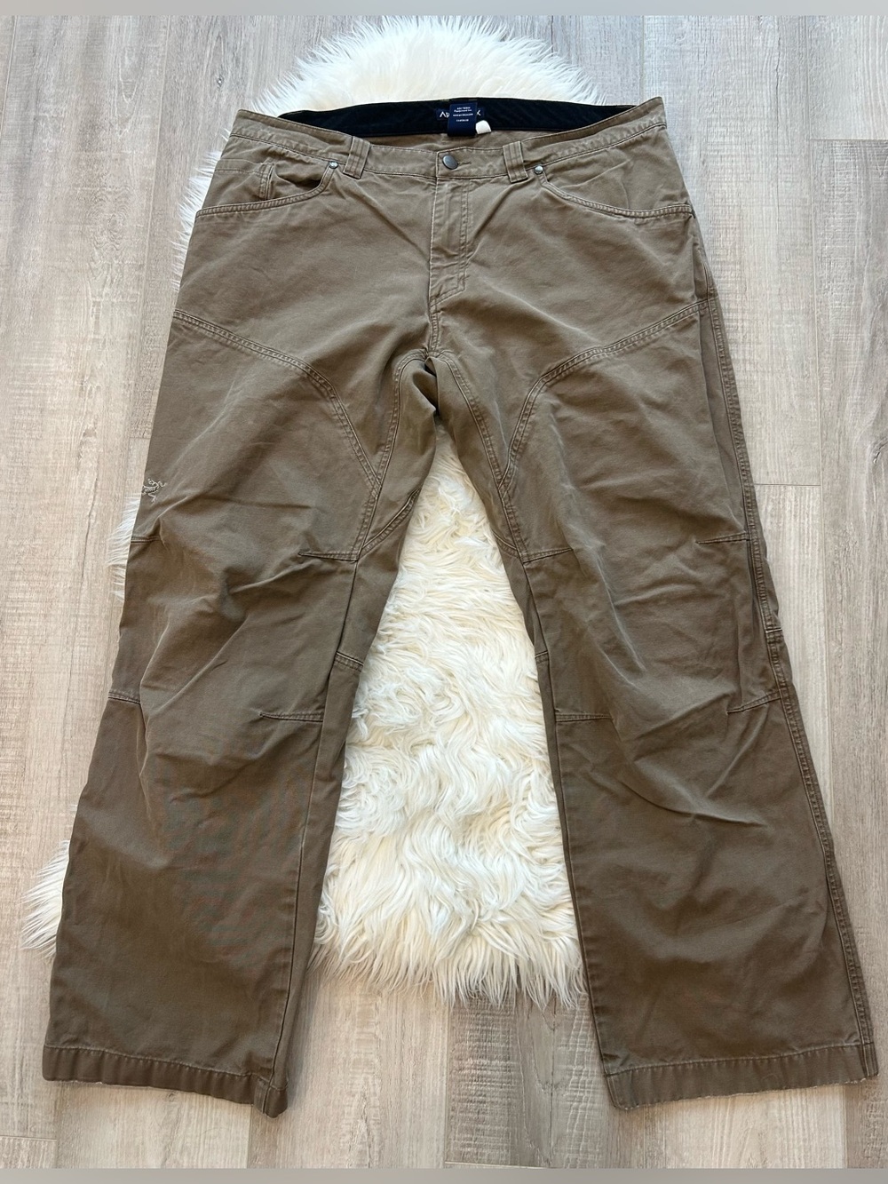 Arc’teryx Men’s Size 38 Hiking Work Outdoor Pants 100% Cotton Light Brown